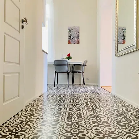 Marienbad Apartment 아파트
